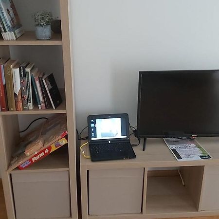Patio privado, parking gratis y a un paso del vial Apartamento Córdoba Exterior foto