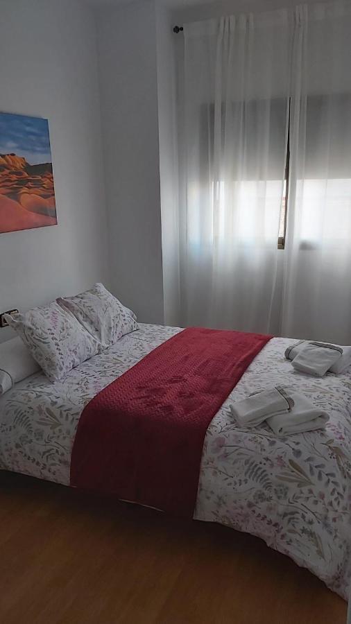Patio privado, parking gratis y a un paso del vial Apartamento Córdoba Exterior foto